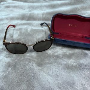 Great condition Gucci sunglasses